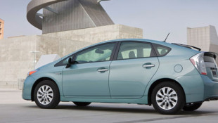 Toyota Prius Plug-in Earns 2012 Urban Green Vehicle Award