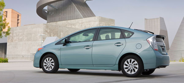 Toyota Prius Plug-in Earns 2012 Urban Green Vehicle Award