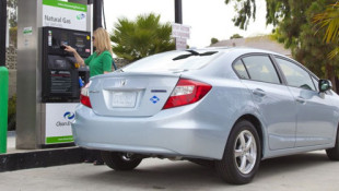 Honda Civic Natural Gas Named 2012 Green Car of the Year