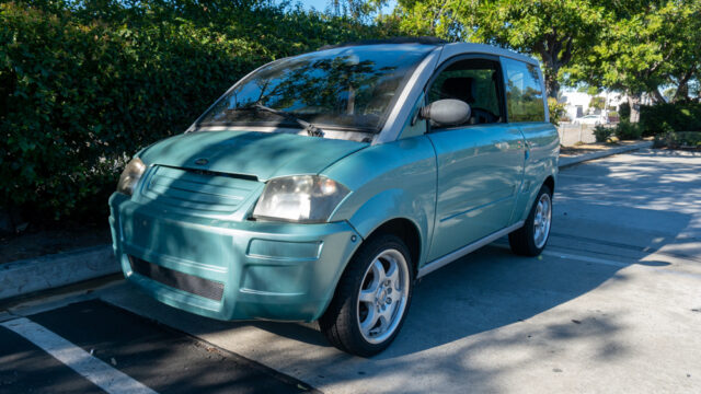 Zenn Feel Good Electric Car