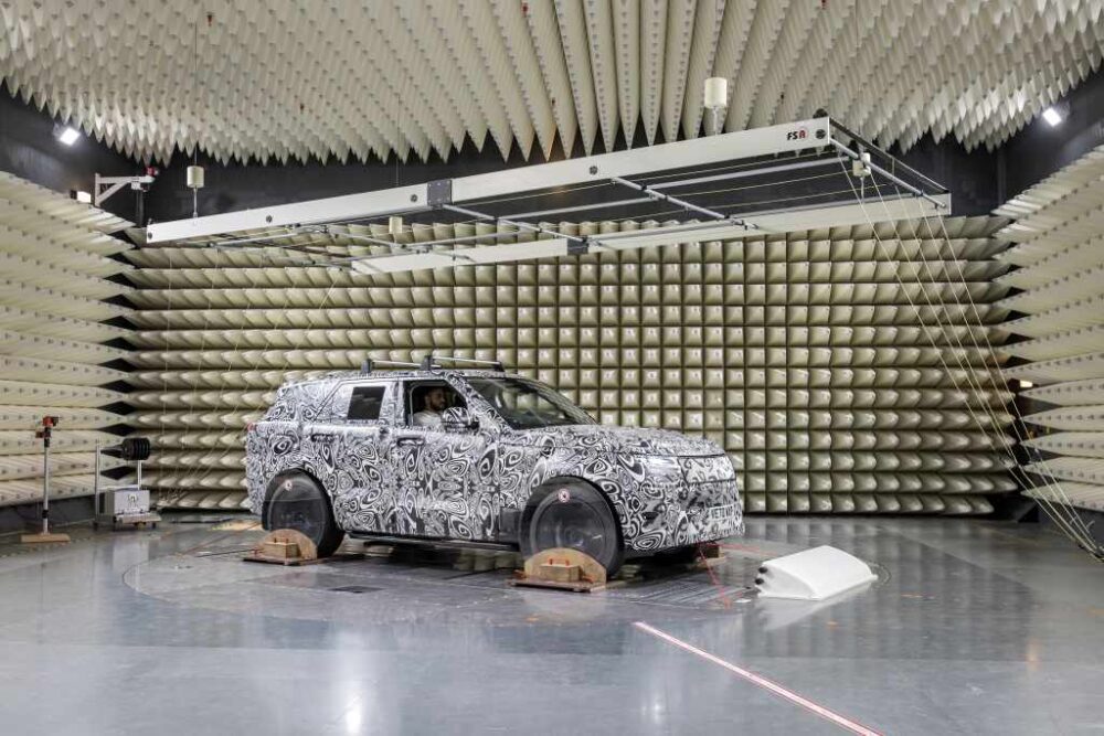 New EV Testing Facility for Jaguar Land Rover, Grand Cherokee 4xe Lands In UK