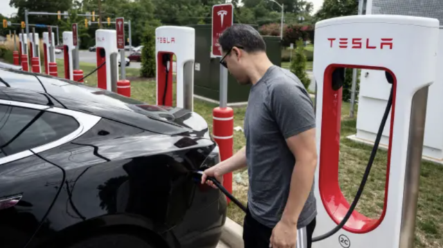 US Government Approves Funding For EV Charging Infrastructure, Audi Endurance Tests RS Q e-tron