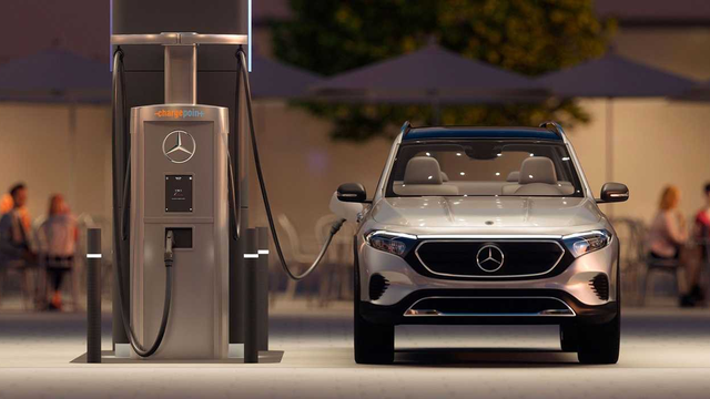8 Downsides of Electric Vehicle Ownership in 2025 (And How to Overcome Them)